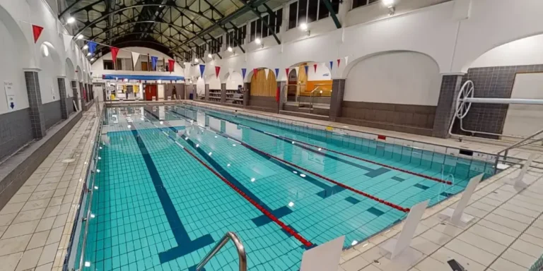 gallery-balham-swimming-pool