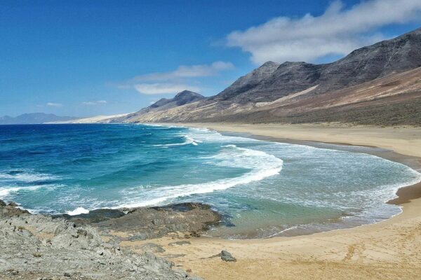 Pantai Playa de Cofete: Permata Liar di Pulau Fuerteventura