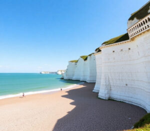 keindahan-pantai-english-bay-surga-pantai-yang-menawan