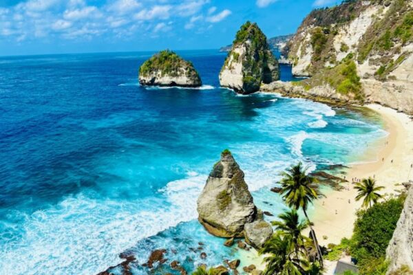 Keindahan Pantai Ruby Beach: Surga Tersembunyi di Indonesia
