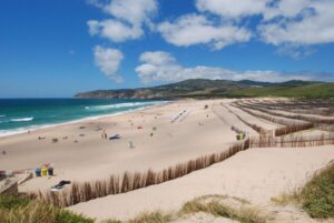 pantai-guincho-keindahan-alam-dan-spot-surfing-di-portugal