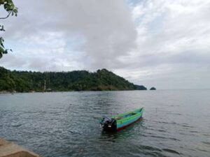 pesona-pantai-cina-tua-keindahan-alam-yang-menawan