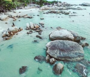 pesona-pantai-penyusuk-keindahan-alam-yang-menakjubkan