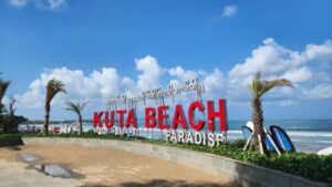 pesona-pantai-terbaik-kuta-surga-tropis-di-bali