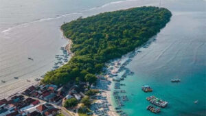 pesona-pantai-ujung-genteng-keindahan-alam-yang-menakjubkan