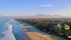 keindahan-dan-pesona-pantai-seminyak-di-bali