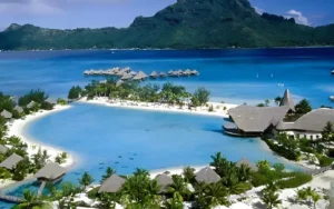 keindahan-pantai-jale-surga-tersembunyi-di-pulau-lombok