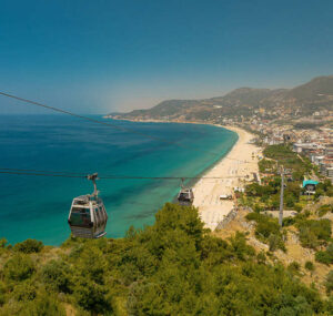 keindahan-pantai-konyaalti-surga-pantai-di-antalya