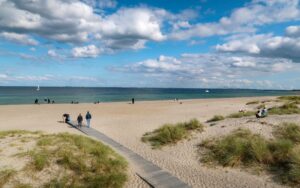 menikmati-keindahan-pantai-amager-strandpark-di-kopenhagen