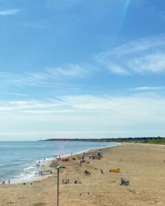 pantai-gorleston-on-sea-keindahan-pasir-dan-laut-yang-menawan