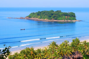 pantai-ngwe-saung-surga-pantai-yang-menawan-di-myanmar
