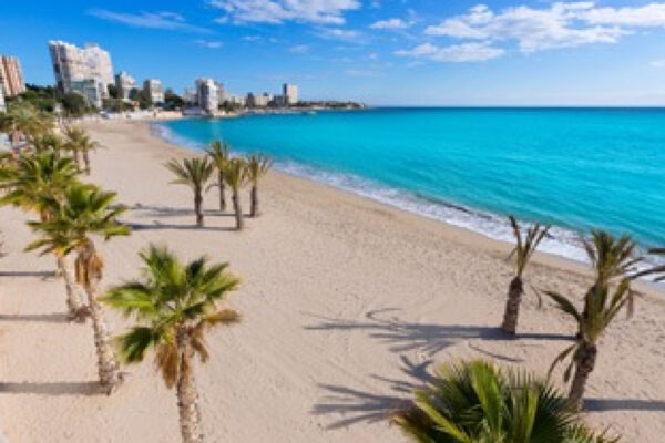 Pantai Playa de San Juan: Surga Tersembunyi di Pantai Alicante