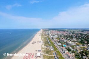 pantai-strand-van-noordwijk-surga-pantai-di-pesisir-belanda