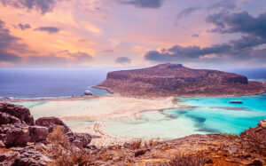 keindahan-pantai-balos-lagoon-di-pulau-crete