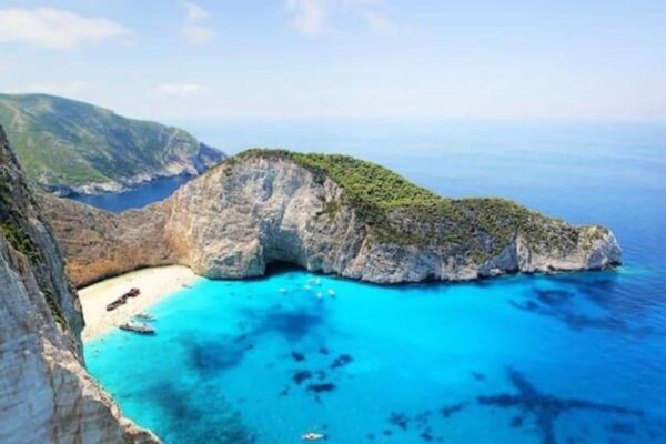 Keindahan Pantai Livadhi: Surga Tersembunyi di Pulau Kos