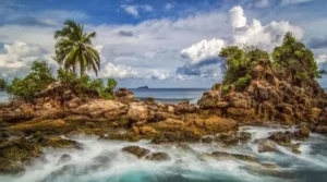 keindahan-pantai-naksan-surga-tersembunyi-di-pesisir-selatan