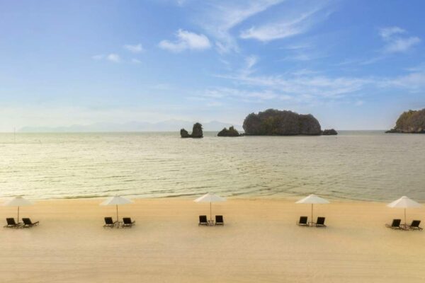 Keindahan Pantai Tanjung Rhu: Surga Tersembunyi di Pulau Langkawi