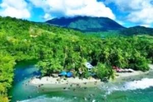 pantai-amai-di-jayapura-surga-tersembunyi-di-papua