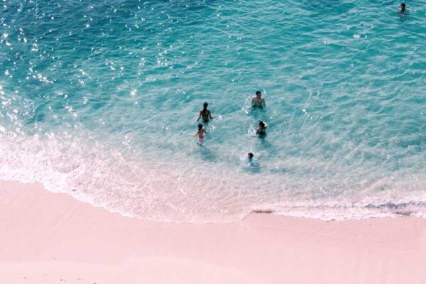 Pantai Cabbage Beach: Keindahan Pasir Putih dan Perairan Jernih