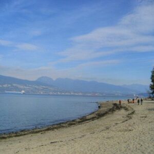 pantai-spanish-banks-pantai-indah-di-vancouver-yang-tenang