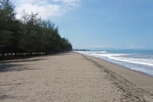 pantai-tyre-beach-keindahan-alam-dan-sejarah-yang-menawan