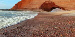 keindahan-alam-pantai-legzira-di-maroko-yang-menakjubkan