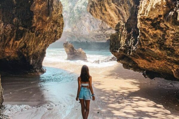 Keindahan Pantai Arcadia: Surga Tersembunyi di Pulau Bali