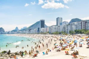 keindahan-pantai-ipanema-surga-pantai-di-rio-de-janeiro