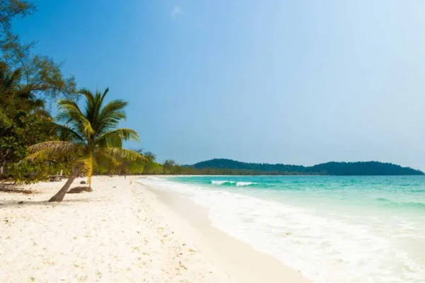 Keindahan Pantai Koh Toch di Pulau Koh Rong Cambodia