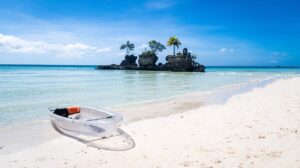 keindahan-pantai-white-beach-di-boracay-yang-menawan