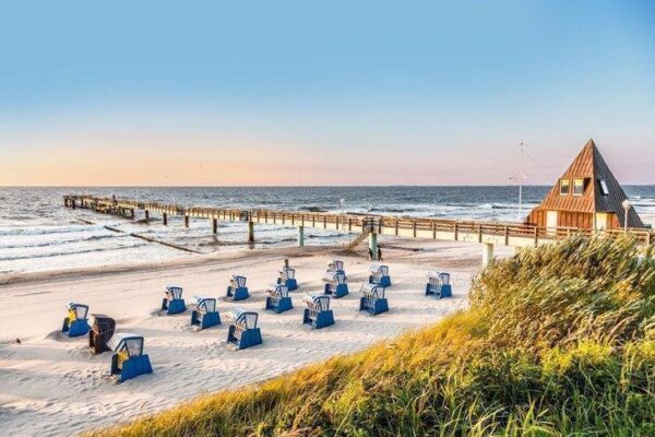 Pantai Hiddensee: Keindahan Alam dan Suasana Tenang di Pantai Nord Jerman