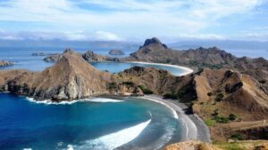 pantai-massandrovsky-keindahan-alam-yang-menawan-di-indonesia