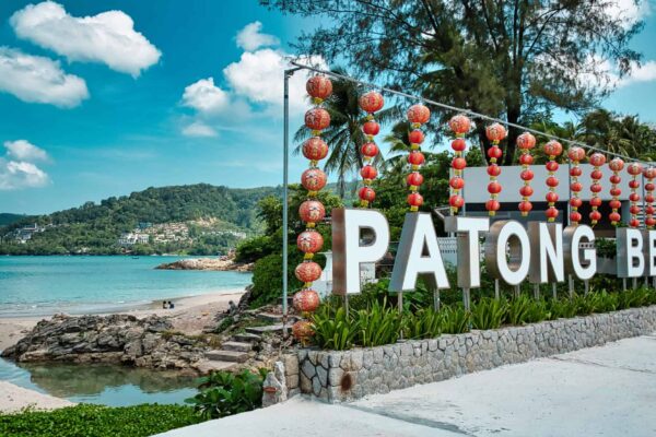 Pantai Patong: Surga Pantai yang Menawarkan Keindahan Alam Phuket