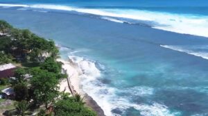 pantai-playa-varese-keindahan-alam-dan-perpaduan-budaya