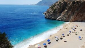 keindahan-alam-pantai-kaputas-di-turki-yang-menakjubkan