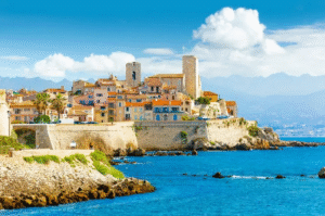 keindahan-pantai-antibes-di-riviera-prancis