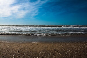 keindahan-pantai-playa-de-pinamar-di-pantai-argentina