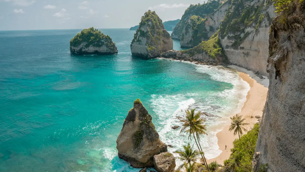 keindahan-alam-pantai-pasqyra-di-bali-yang-menakjubkan
