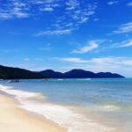 keindahan-pantai-batu-ferringhi-di-pulau-penang