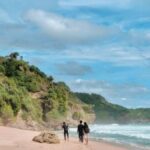 keindahan-pantai-neptun-surga-tersembunyi-di-pantai-utara-indonesia