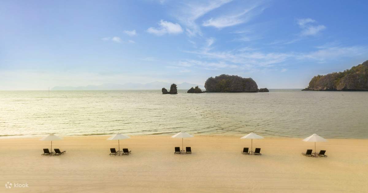 keindahan-pantai-tanjung-rhu-di-pulau-langkawi-malaysia