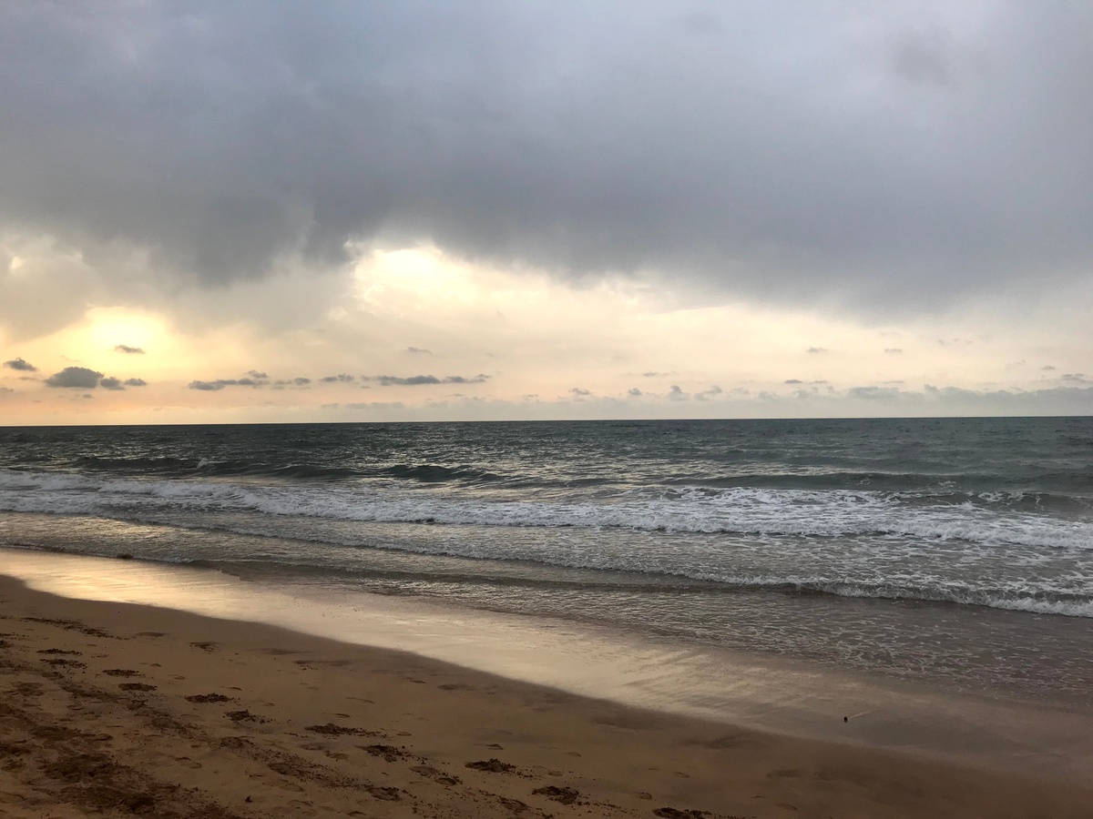 pantai-ain-diab-surga-pantai-yang-menawan-di-casablanca