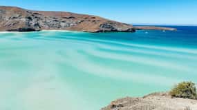 pantai-balandra-keindahan-alam-tropis-yang-menawan