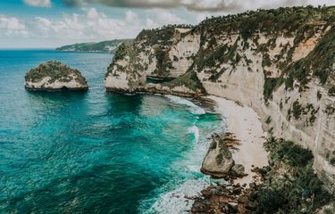 pantai-sellin-keindahan-alam-dan-pesona-pantai-di-bali